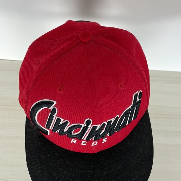 New Era Cincinnati Reds baseball cap men's OSFM red snapback embroidered hat - Picture 2 of 8
